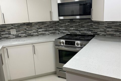 Appartement à louer à Doral, Floride: 1 chambre, 75.25 m2 № 2042895 - photo 3