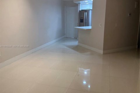 Appartement à Doral, Floride 1 chambre, 75.25 m2 № 2042895