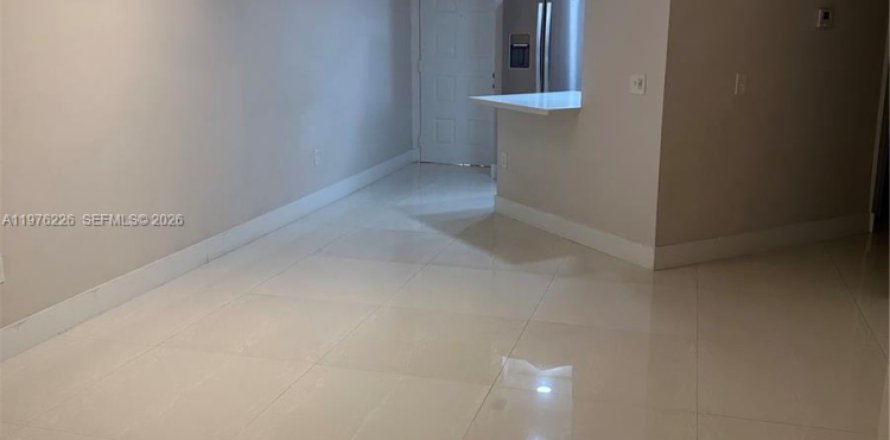 Appartement à Doral, Floride 1 chambre, 75.25 m2 № 2042895