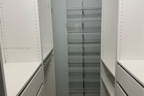 Appartement à louer à Doral, Floride: 1 chambre, 75.25 m2 № 2042895 - photo 6