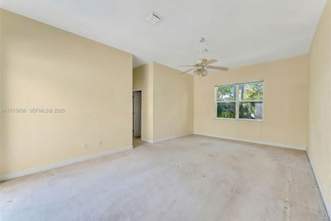 Villa ou maison à vendre à Coral Springs, Floride: 5 chambres, 317.54 m2 № 1470920 - photo 17