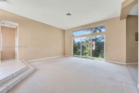 Villa ou maison à vendre à Coral Springs, Floride: 5 chambres, 317.54 m2 № 1470920 - photo 10