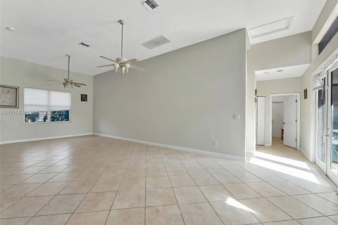 Villa ou maison à vendre à Coral Springs, Floride: 5 chambres, 317.54 m2 № 1470920 - photo 15