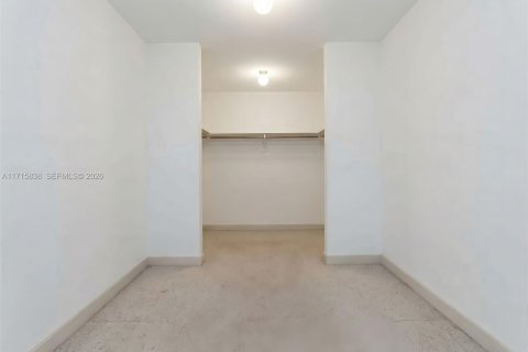 Villa ou maison à vendre à Coral Springs, Floride: 5 chambres, 317.54 m2 № 1470920 - photo 21