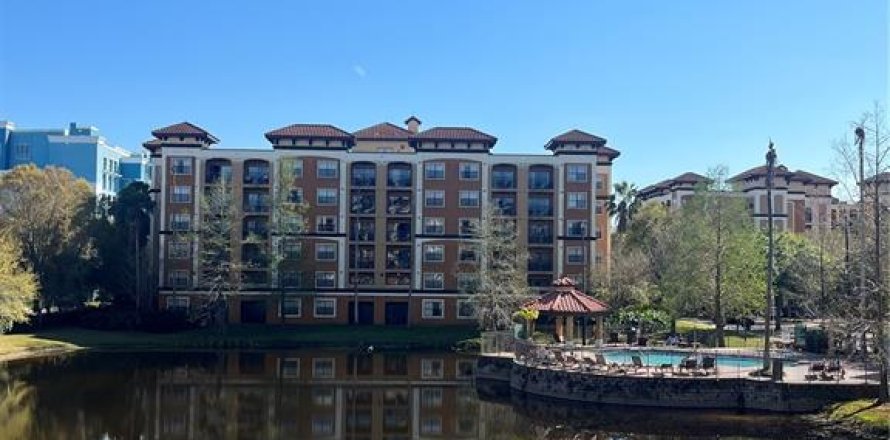 Condominio en Orlando, Florida, 2 dormitorios  № 1527306