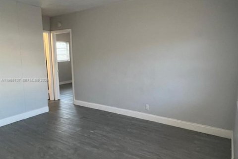 Снять в аренду квартиру в Мирамар, Флорида 1 спальня, 60.39м2, № 2026466 - фото 10