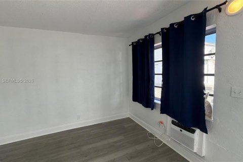 Снять в аренду квартиру в Мирамар, Флорида 1 спальня, 60.39м2, № 2026466 - фото 8