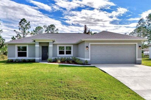 Villa ou maison à vendre à North Port, Floride: 3 chambres, 133.5 m2 № 1408796 - photo 2