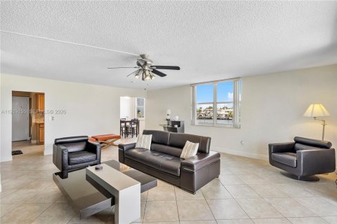 Condominio en venta en Hollywood, Florida, 2 dormitorios, 136.1 m2 № 1996493 - foto 15
