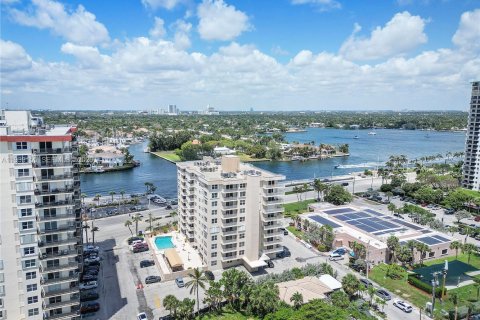Condominio en venta en Hollywood, Florida, 2 dormitorios, 136.1 m2 № 1996493 - foto 6