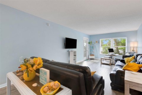 Condominio en venta en Largo, Florida, 2 dormitorios, 91.04 m2 № 1846954 - foto 5