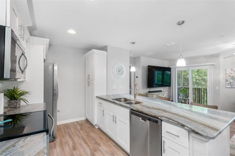 Condo in New Port Richey, Florida, 2 bedrooms  № 1529520 - photo 12