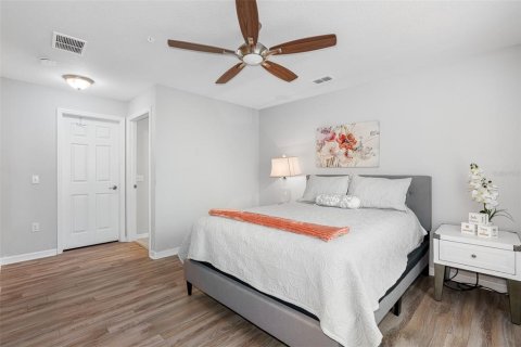 Condo in New Port Richey, Florida, 2 bedrooms  № 1529520 - photo 16