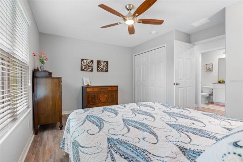 Condo in New Port Richey, Florida, 2 bedrooms  № 1529520 - photo 21