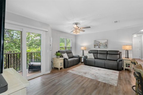 Condo in New Port Richey, Florida, 2 bedrooms  № 1529520 - photo 10
