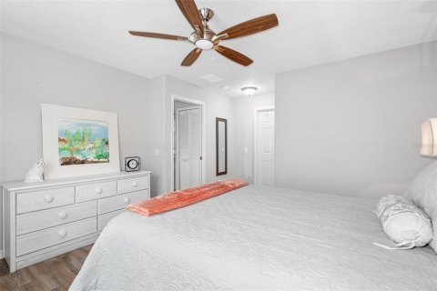 Condo in New Port Richey, Florida, 2 bedrooms  № 1529520 - photo 17