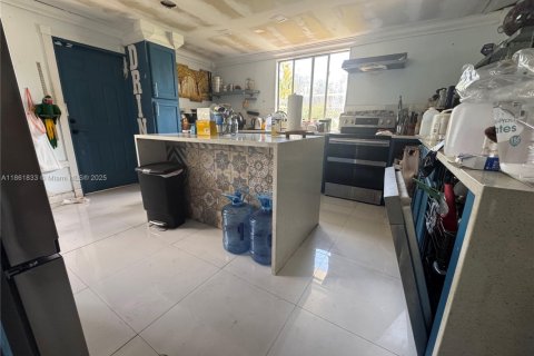 House in Fort Lauderdale, Florida 3 bedrooms, 133.87 sq.m. № 1892430 - photo 4