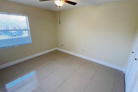 Condominio en alquiler en Tamarac, Florida, 2 dormitorios, 95.22 m2 № 2023655 - foto 21