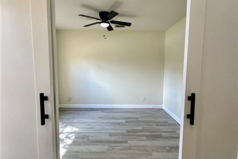 Casa en alquiler en Brooksville, Florida, 4 dormitorios, 222.59 m2 № 1909409 - foto 4