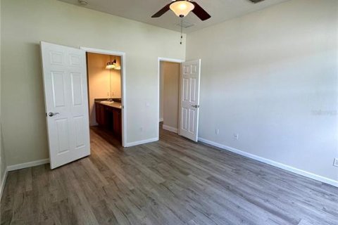 Casa en alquiler en Brooksville, Florida, 4 dormitorios, 222.59 m2 № 1909409 - foto 19