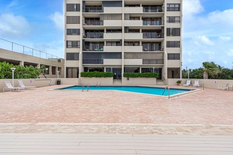 Propiedad comercial en alquiler en West Palm Beach, Florida, 2 dormitorios, 108.7 m2 № 1118938 - foto 1