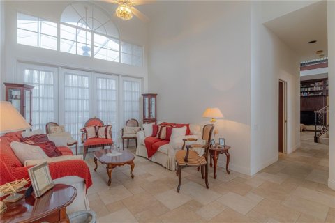 Villa ou maison à louer à Orlando, Floride: 4 chambres, 338.16 m2 № 2354983 - photo 11