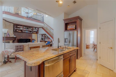 Villa ou maison à louer à Orlando, Floride: 4 chambres, 338.16 m2 № 2354983 - photo 16