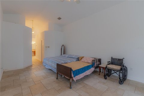 Villa ou maison à louer à Orlando, Floride: 4 chambres, 338.16 m2 № 2354983 - photo 28