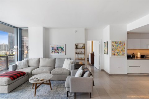 Condo in Miami, Florida, 2 bedrooms  № 1768704 - photo 6