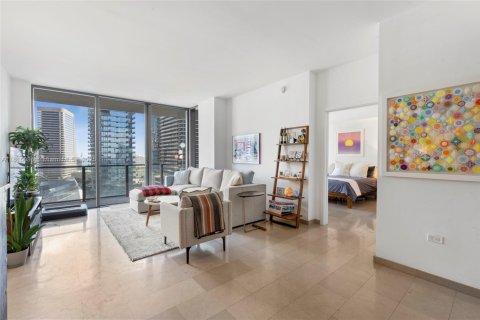 Condo in Miami, Florida, 2 bedrooms  № 1768704 - photo 4