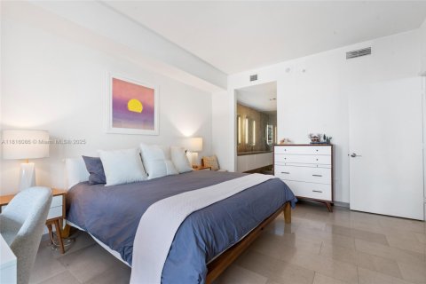 Condo in Miami, Florida, 2 bedrooms  № 1768704 - photo 19