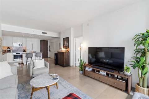 Condo in Miami, Florida, 2 bedrooms  № 1768704 - photo 8