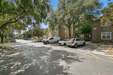 Condo in Longwood, Florida, 2 bedrooms  № 2376730 - photo 2