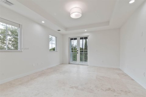 Adosado en venta en Coral Gables, Florida, 3 dormitorios, 262.17 m2 № 2060063 - foto 22