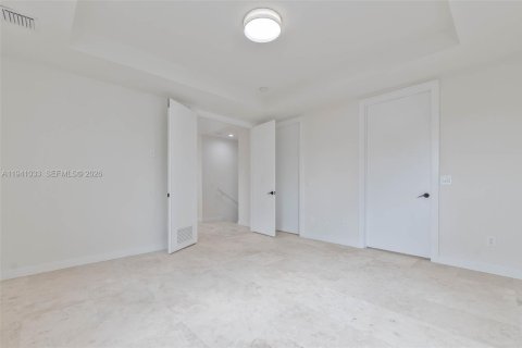 Adosado en venta en Coral Gables, Florida, 3 dormitorios, 262.17 m2 № 2060063 - foto 18