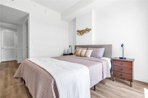 Apartamento en alquiler en Oakland Park, Florida, 1 dormitorio, 70.61 m2 № 1959280 - foto 8