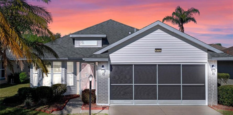 House in Leesburg, Florida 3 bedrooms, 150.04 sq.m. № 1576700
