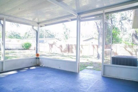 Villa ou maison à louer à Tampa, Floride: 3 chambres, 149.57 m2 № 2106516 - photo 23