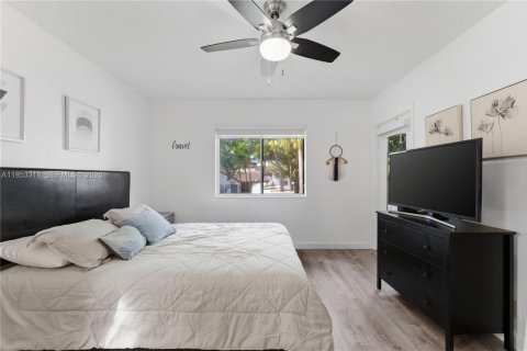 Copropriété à vendre à Miami, Floride: 2 chambres, 113.71 m2 № 2009564 - photo 14