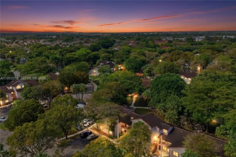 Copropriété à vendre à Miami, Floride: 2 chambres, 113.71 m2 № 2009564 - photo 22