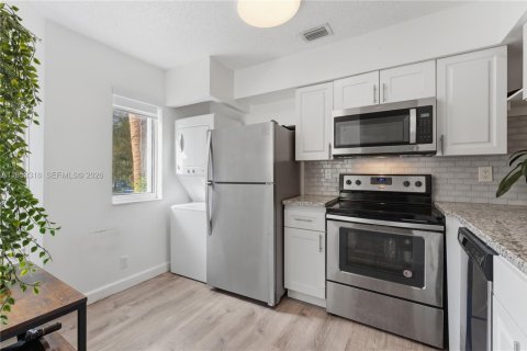 Copropriété à vendre à Miami, Floride: 2 chambres, 113.71 m2 № 2009564 - photo 8