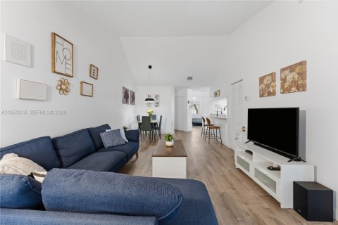 Copropriété à vendre à Miami, Floride: 2 chambres, 113.71 m2 № 2009564 - photo 3