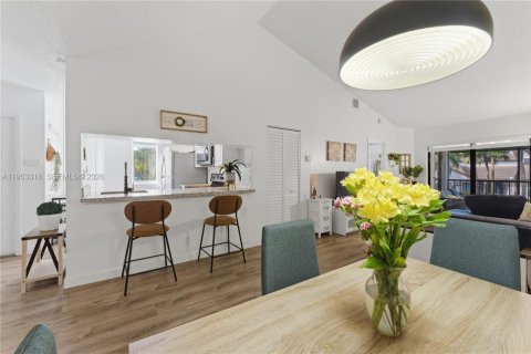 Copropriété à vendre à Miami, Floride: 2 chambres, 113.71 m2 № 2009564 - photo 6