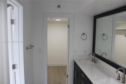 Condominio en alquiler en Delray Beach, Florida, 2 dormitorios, 118.17 m2 № 2024972 - foto 11