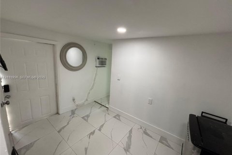 Villa ou maison à vendre à Fort Lauderdale, Floride: 5 chambres, 72.84 m2 № 2431313 - photo 21