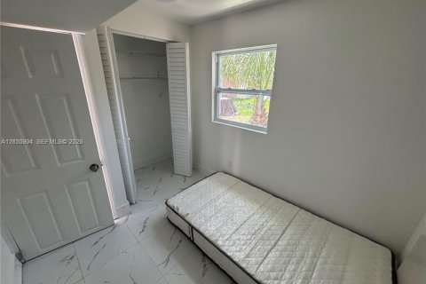 Villa ou maison à vendre à Fort Lauderdale, Floride: 5 chambres, 72.84 m2 № 2431313 - photo 24