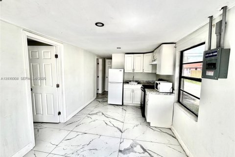 Villa ou maison à vendre à Fort Lauderdale, Floride: 5 chambres, 72.84 m2 № 2431313 - photo 5