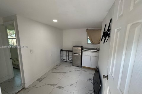 Villa ou maison à vendre à Fort Lauderdale, Floride: 5 chambres, 72.84 m2 № 2431313 - photo 22