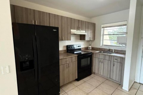 Copropriété à louer à Margate, Floride: 2 chambres, 58.53 m2 № 2439232 - photo 9