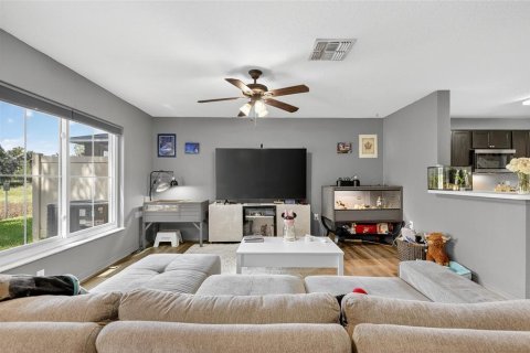 Townhouse in Riverview, Florida 2 bedrooms, 128.76 sq.m. № 1885459 - photo 12